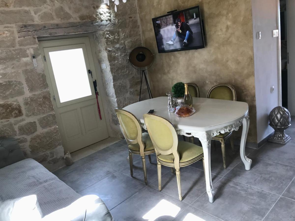 Stone House Chiara Seaview Apartment Funtana Exterior foto