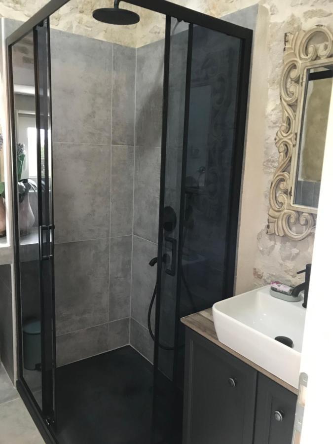 Stone House Chiara Seaview Apartment Funtana Exterior foto
