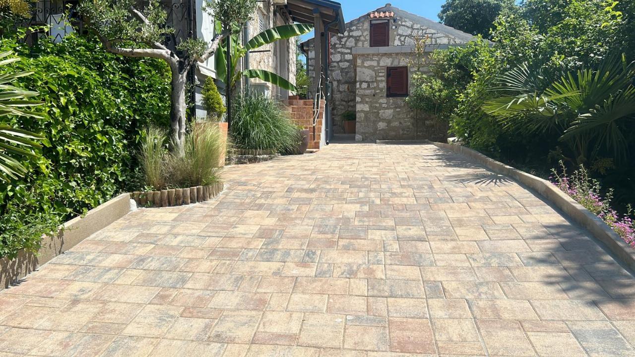Stone House Chiara Seaview Apartment Funtana Exterior foto